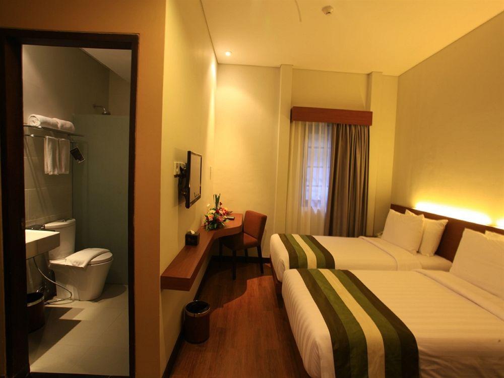Grand Whiz Bali Hotel Nusa Dua (Bali)