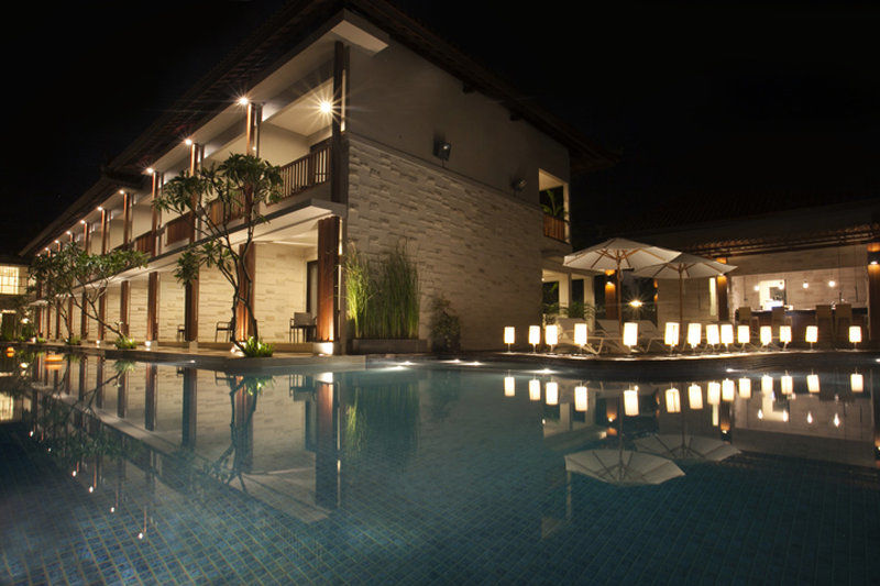 Grand Whiz Bali Hotel